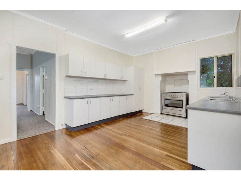 22 Cavell Street, East Toowoomba QLD 4350