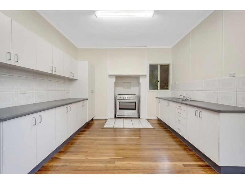 22 Cavell Street, East Toowoomba QLD 4350