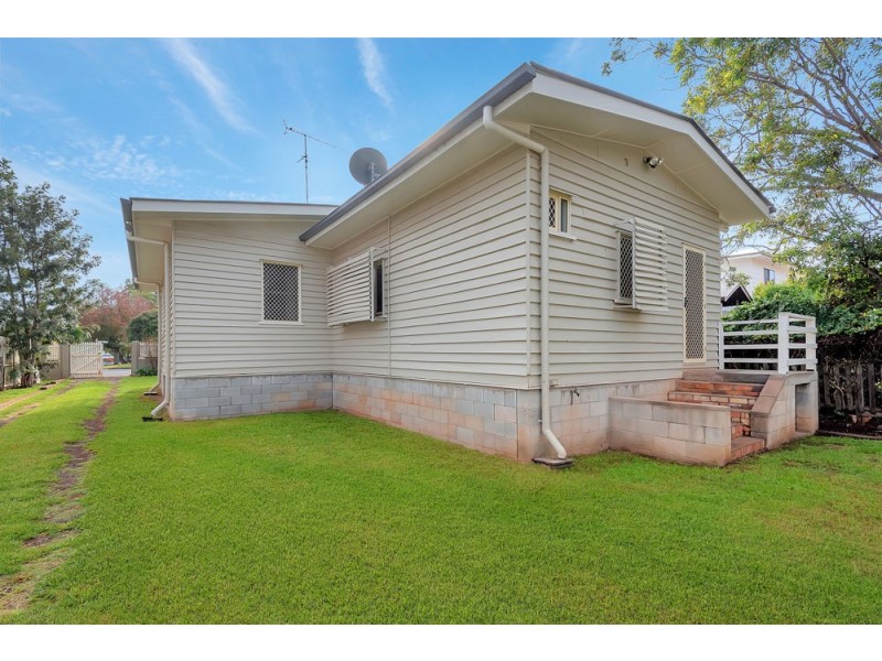 22 Cavell Street, East Toowoomba QLD 4350