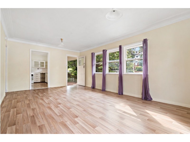 19 Pattison Avenue, Norman Park QLD 4170