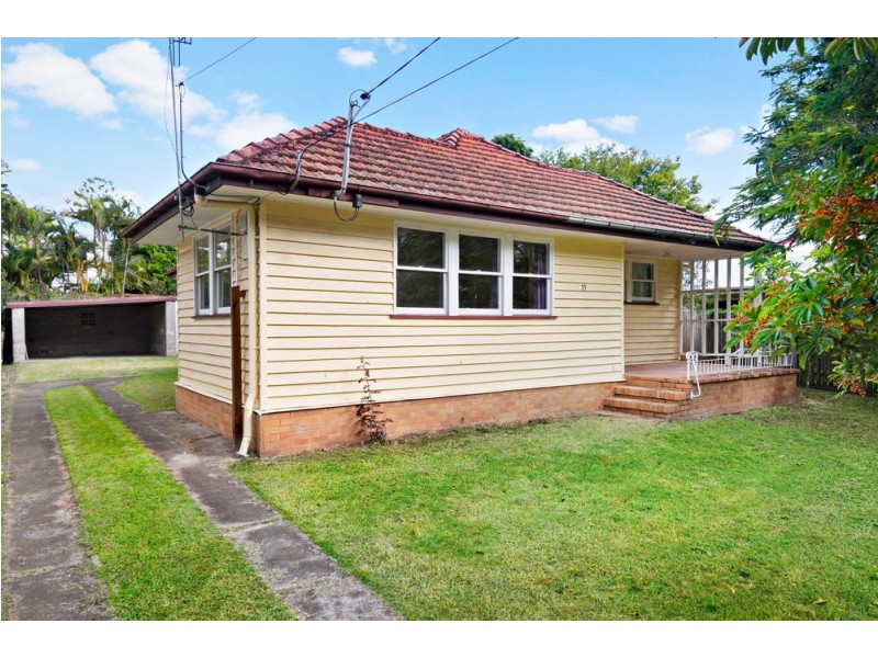 19 Pattison Avenue, Norman Park QLD 4170