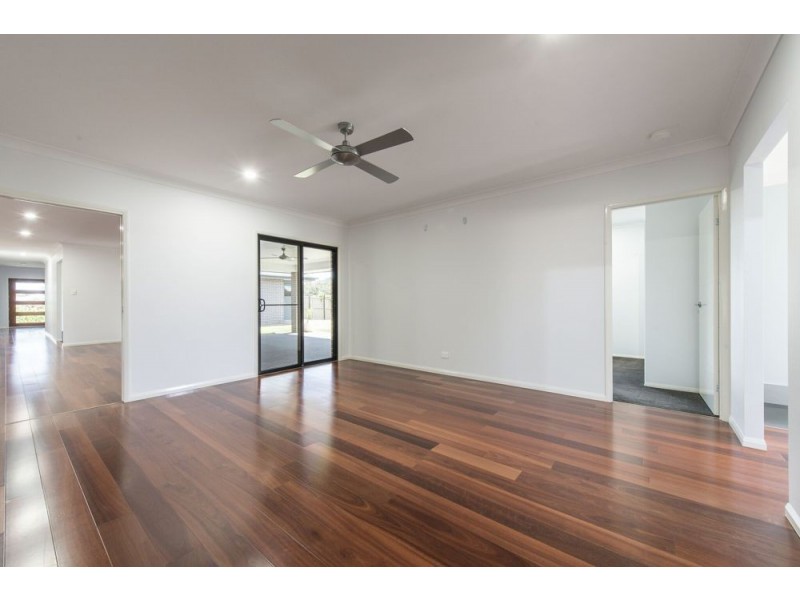 4 Monarch Street, Meringandan West QLD 4352