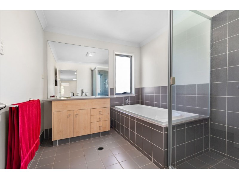 1 Woodland Crescent, Murarrie QLD 4172