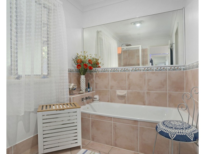 14 Montanus Drive, Woodford QLD 4514