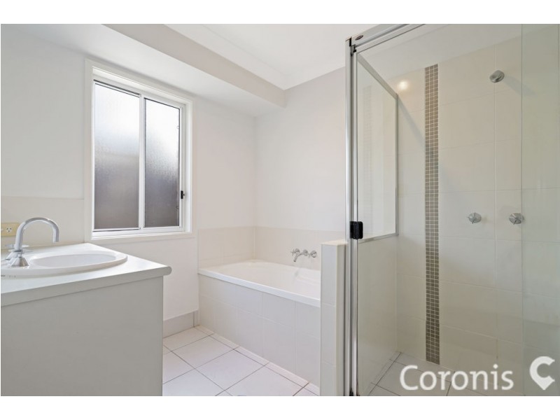 9 Lexey Crescent, Wakerley QLD 4154