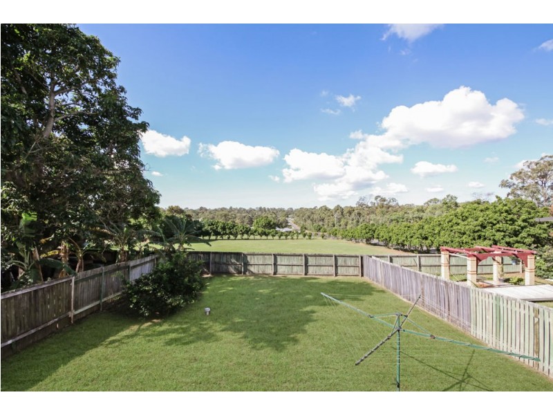 3 Neville Road, Bridgeman Downs QLD 4035