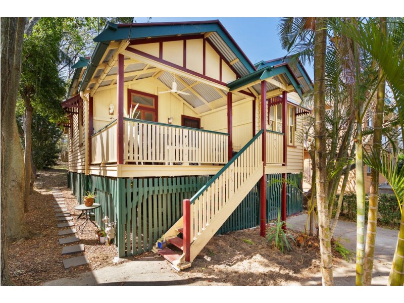 17 Jack Street, Gordon Park QLD 4031