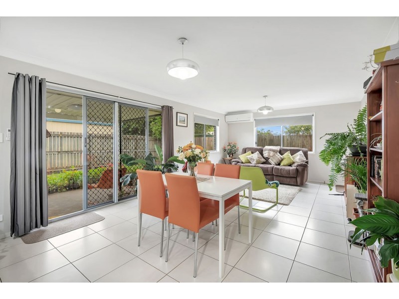 2/213 New England Highway, Harlaxton QLD 4350