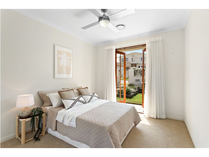 8 Alleena Street, Chermside QLD 4032