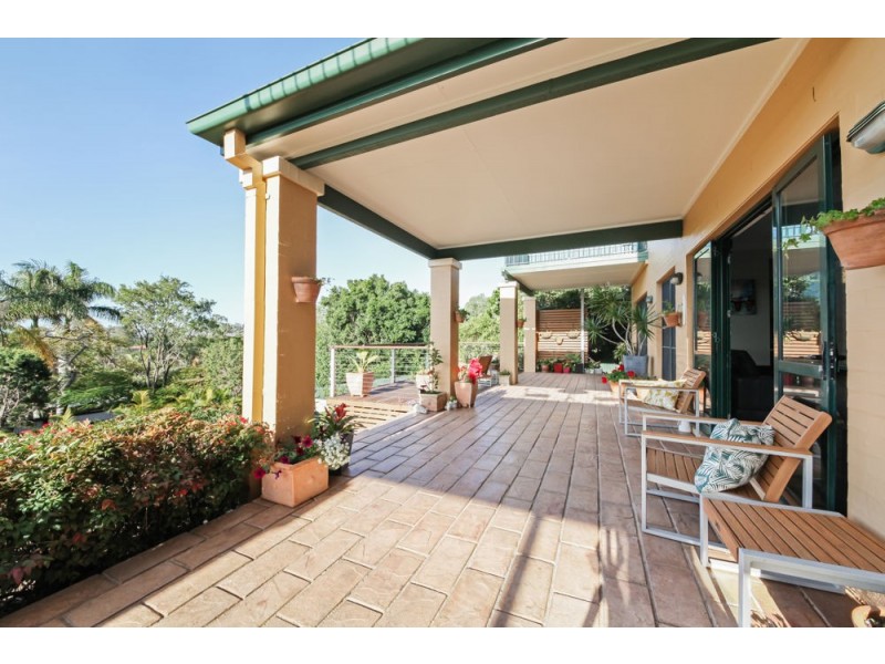 31 Oakmont Crescent, Albany Creek QLD 4035