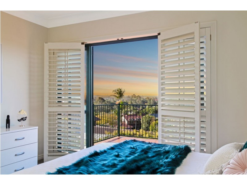 31 Oakmont Crescent, Albany Creek QLD 4035