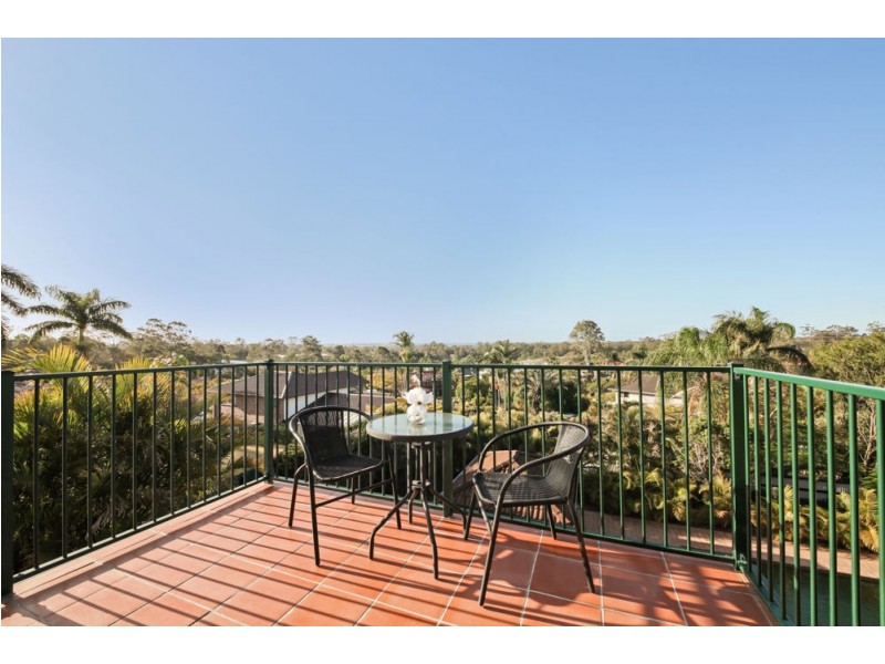 31 Oakmont Crescent, Albany Creek QLD 4035