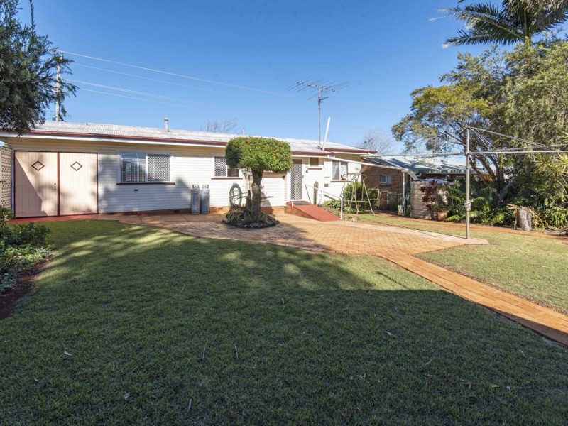 253 Alderley Street, Centenary Heights QLD 4350