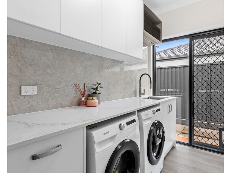 15 Kalmia Place, Mountain Creek QLD 4557