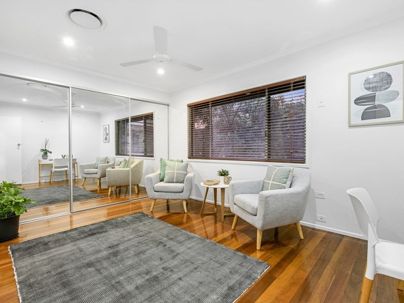 40 Joachim Street, Holland Park West QLD 4121