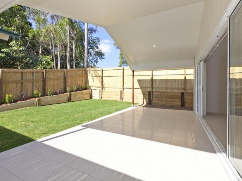 8 Patterson Street, Wynnum QLD 4178