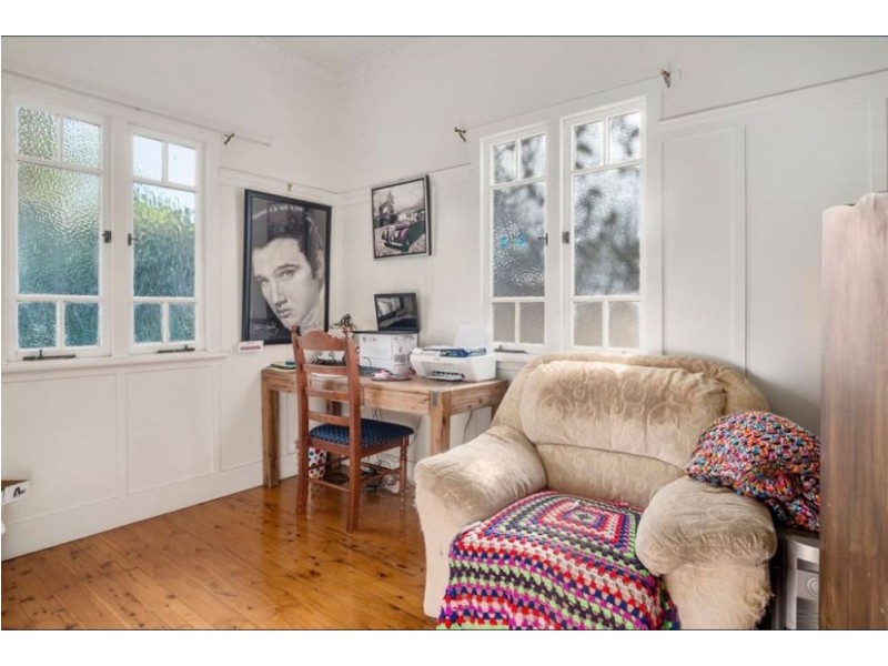 19 Nigel Street, North Toowoomba QLD 4350