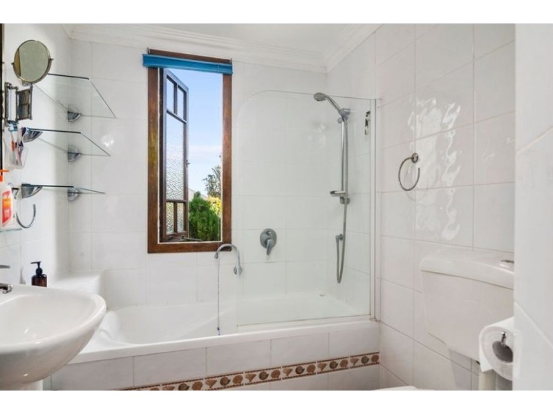 19 Nigel Street, North Toowoomba QLD 4350