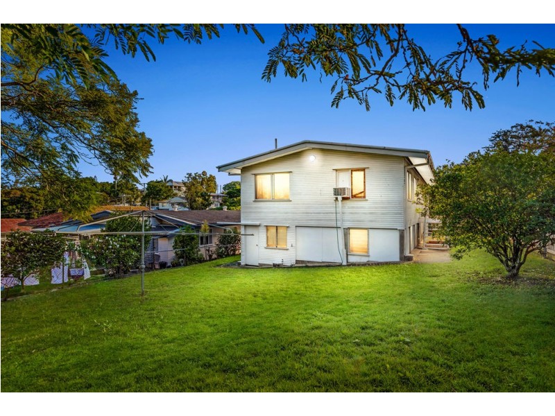 29 Rutherford Street, Stafford Heights QLD 4053