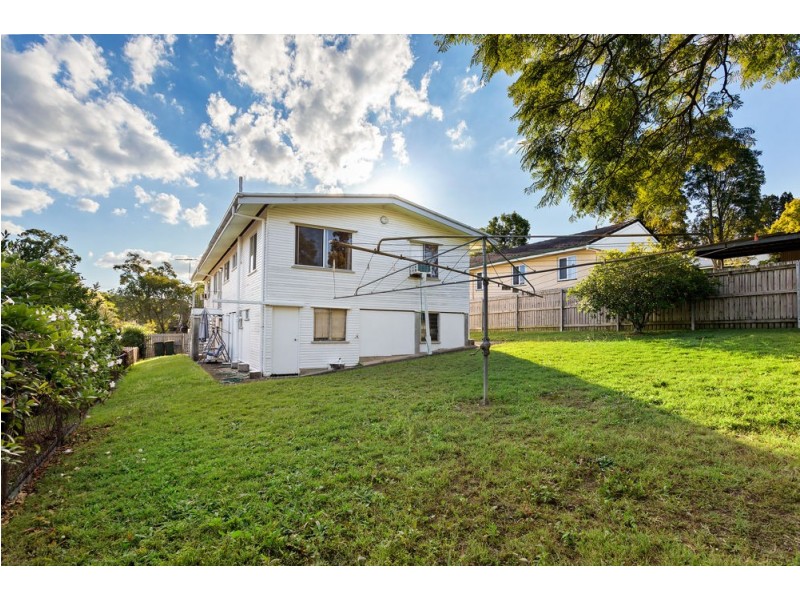 29 Rutherford Street, Stafford Heights QLD 4053