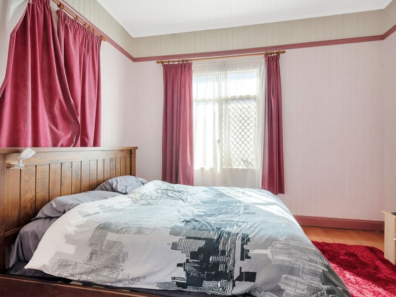 16 Northland Street, Newtown QLD 4350