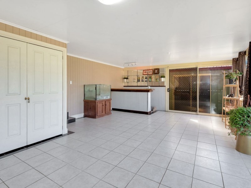 16 Northland Street, Newtown QLD 4350
