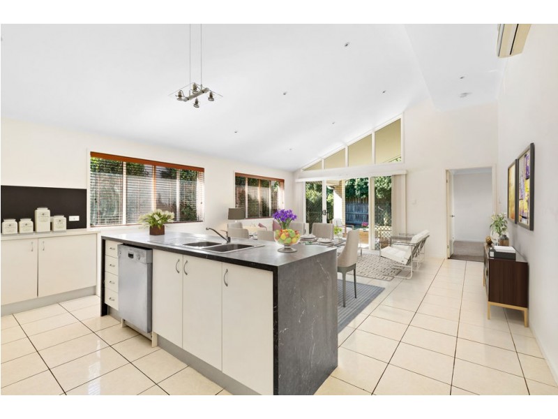 3 Letitia Close, Wakerley QLD 4154
