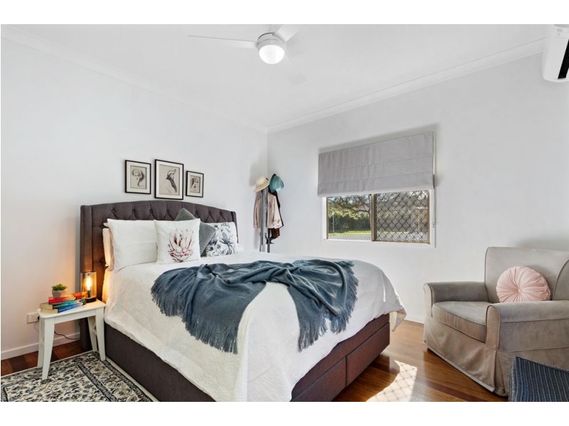 231 Edinburgh Castle Road, Wavell Heights QLD 4012