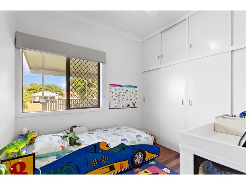 231 Edinburgh Castle Road, Wavell Heights QLD 4012