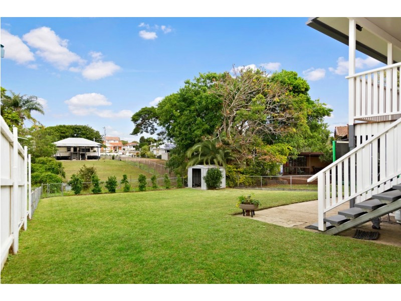 231 Edinburgh Castle Road, Wavell Heights QLD 4012