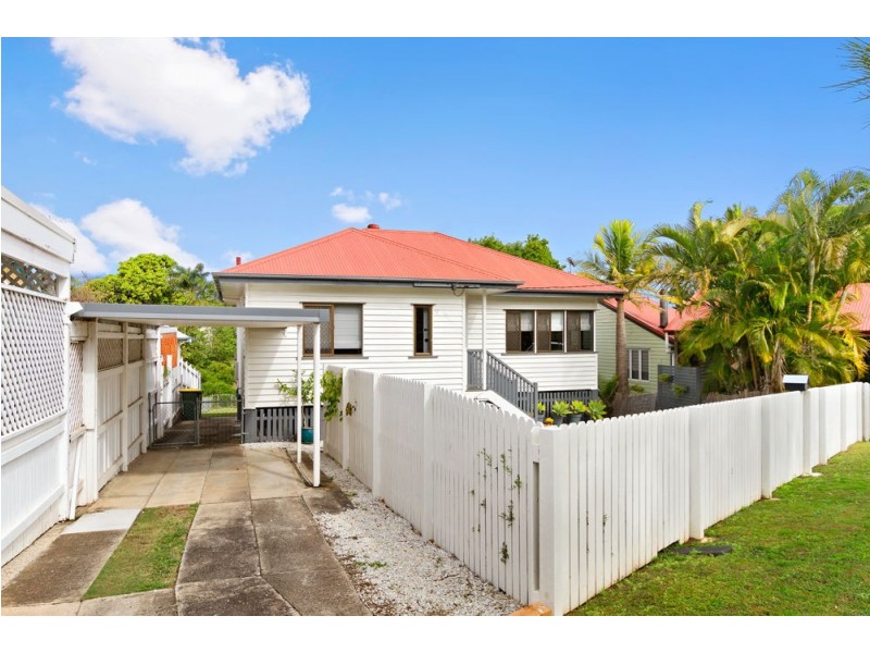 231 Edinburgh Castle Road, Wavell Heights QLD 4012
