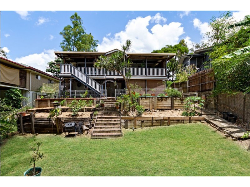 124 Plucks Road, Arana Hills QLD 4054