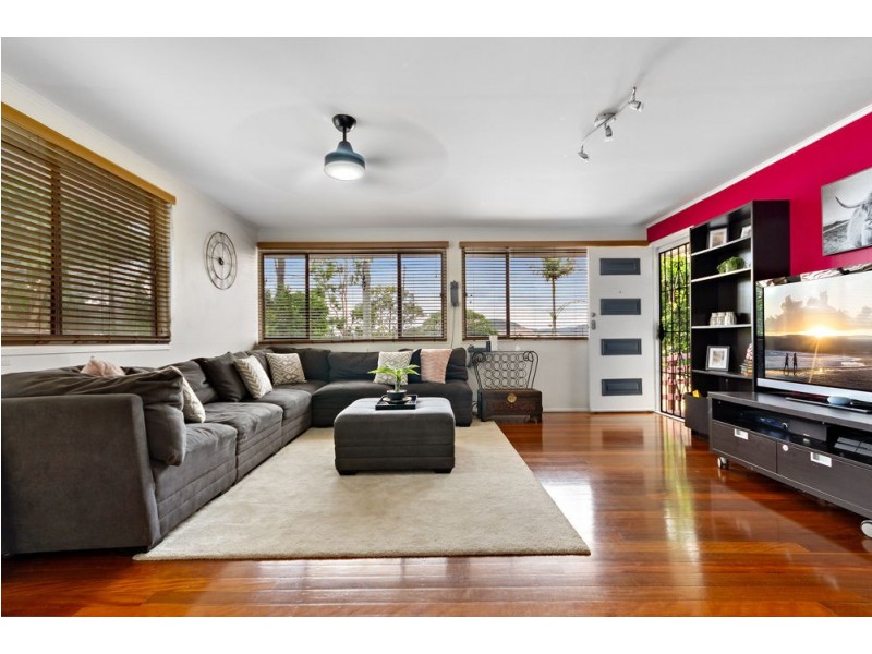 124 Plucks Road, Arana Hills QLD 4054