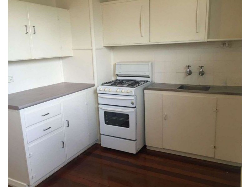 4/3 Stewart Avenue, Wooloowin QLD 4030