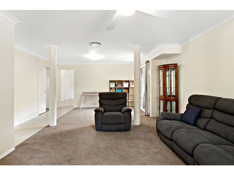 40 Piccabeen Court, Narangba QLD 4504