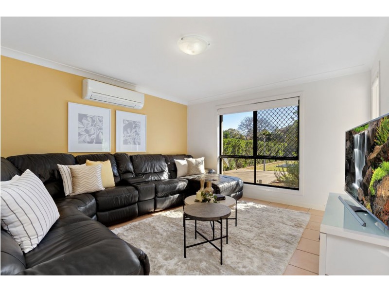 19 Chelsea Crescent, Bridgeman Downs QLD 4035