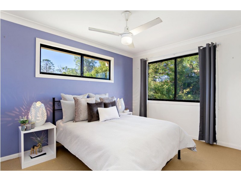 19 Chelsea Crescent, Bridgeman Downs QLD 4035