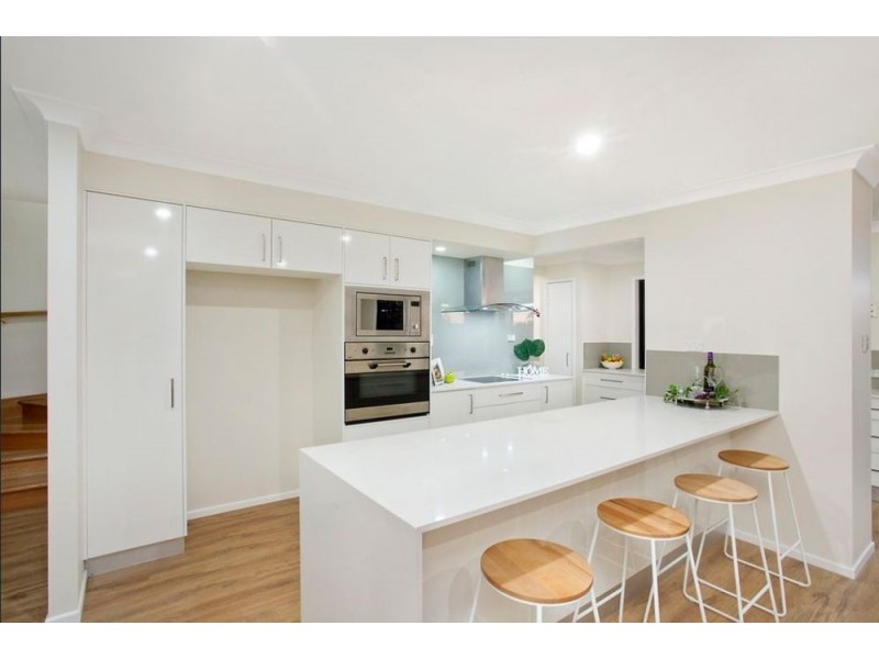 26 Underwood Street, Wakerley QLD 4154