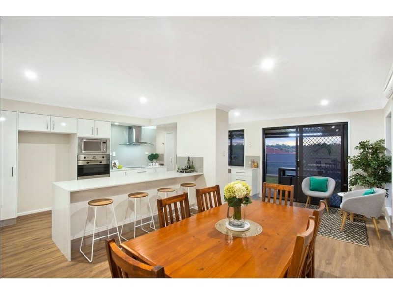 26 Underwood Street, Wakerley QLD 4154