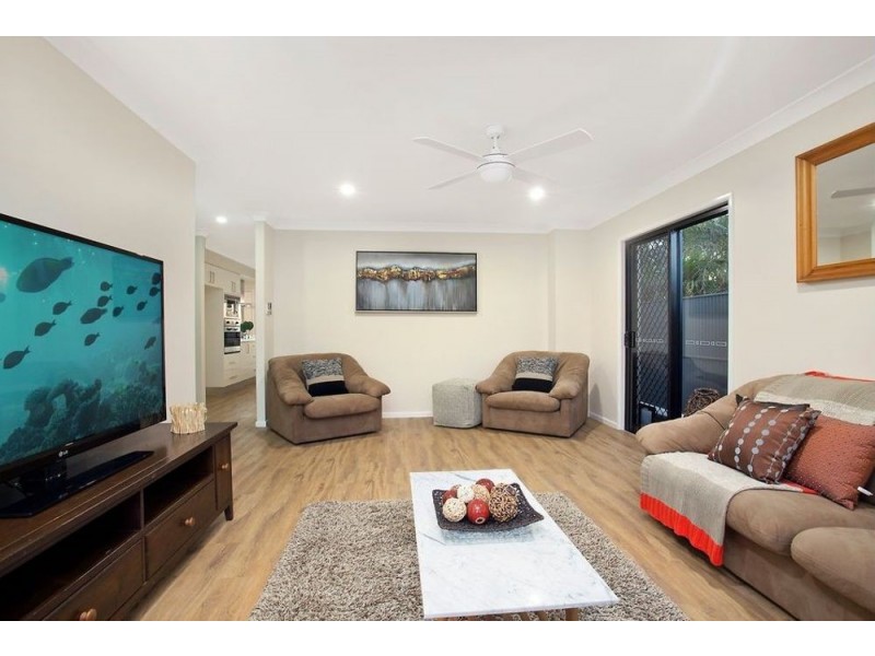 26 Underwood Street, Wakerley QLD 4154