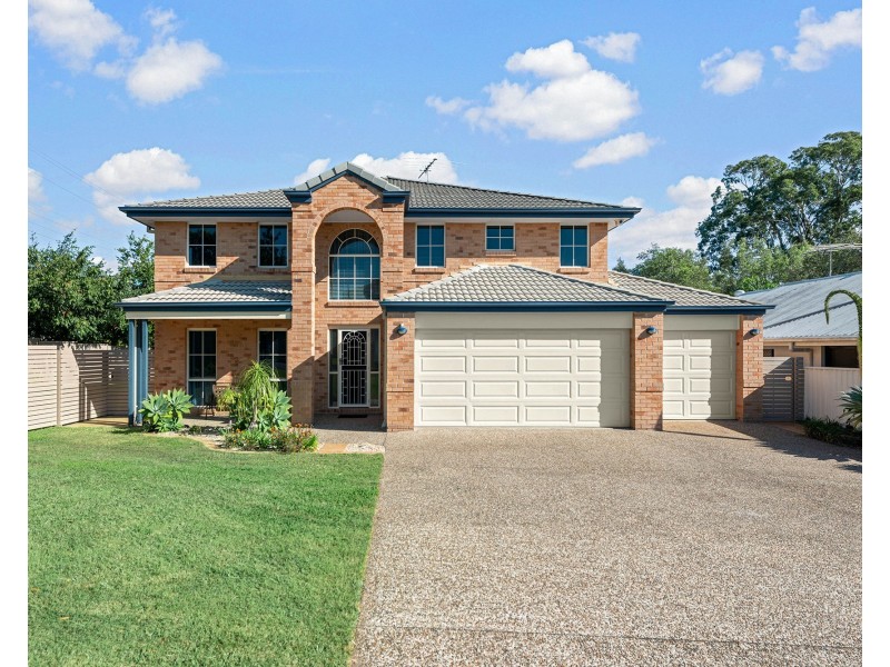 2 Brookside Place, Lota QLD 4179