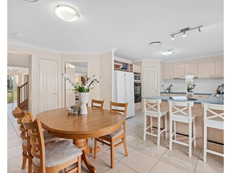 2 Brookside Place, Lota QLD 4179