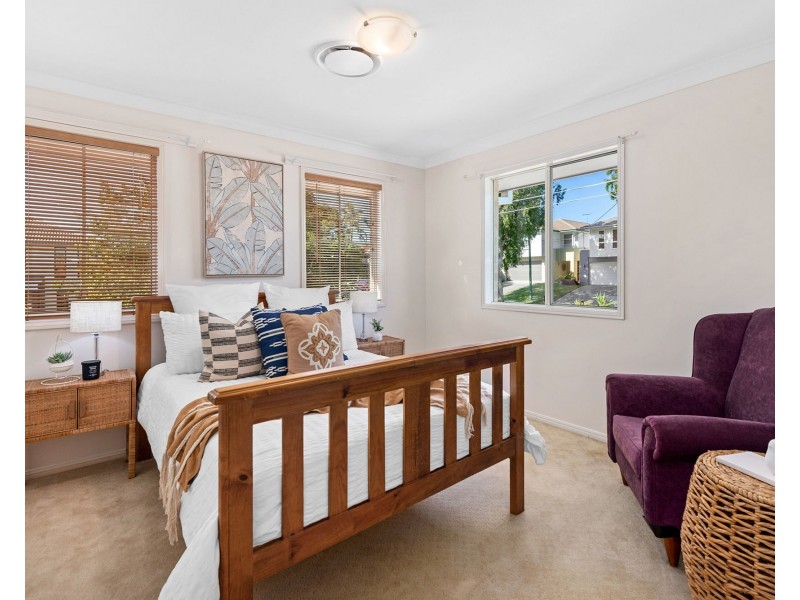 2 Brookside Place, Lota QLD 4179
