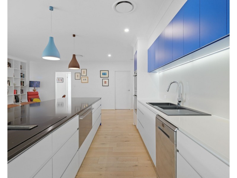 6 Warrego Drive, Pelican Waters QLD 4551