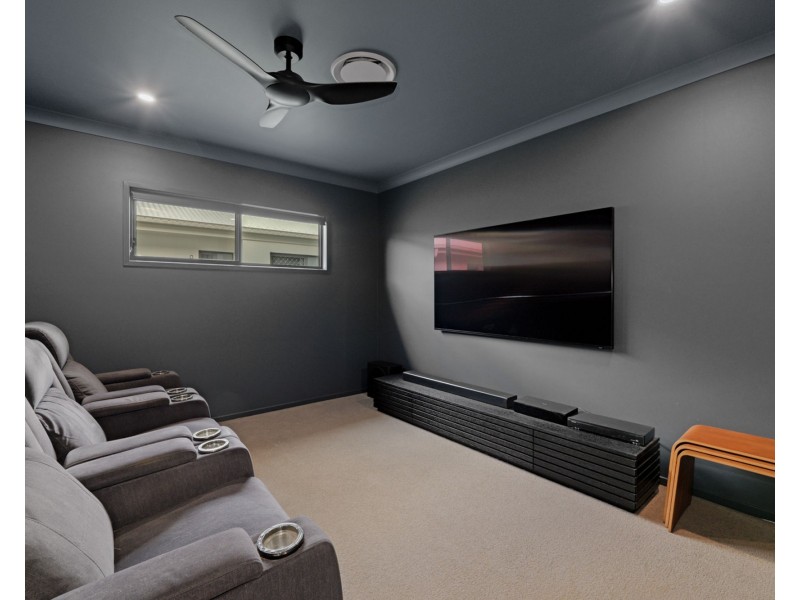 6 Warrego Drive, Pelican Waters QLD 4551