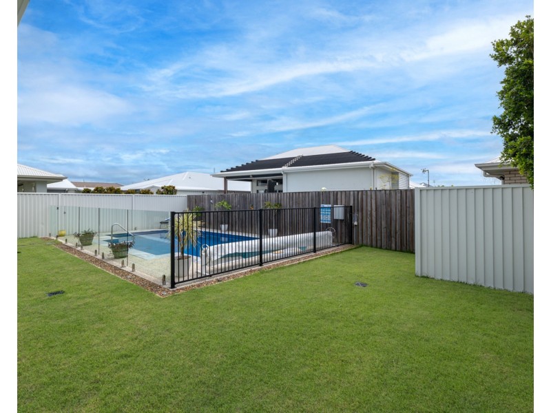 6 Warrego Drive, Pelican Waters QLD 4551