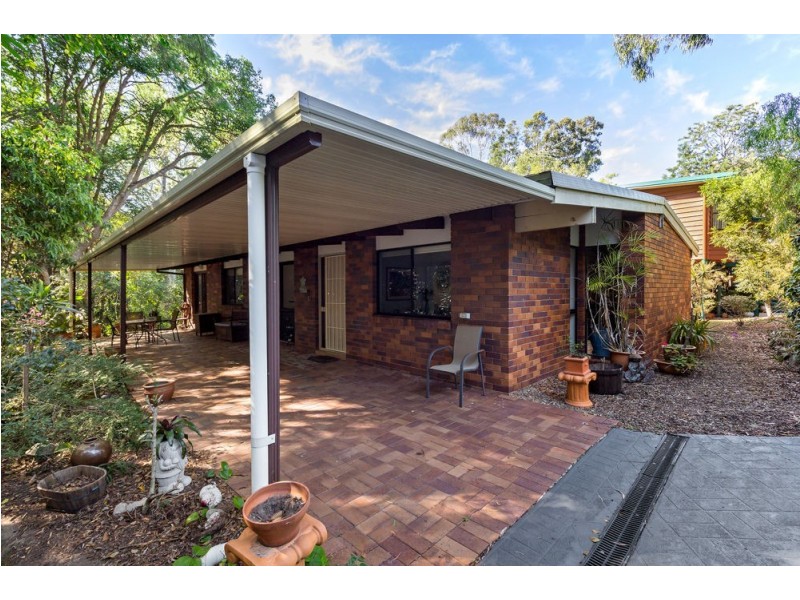 7 Yonga Street, Balmoral QLD 4171