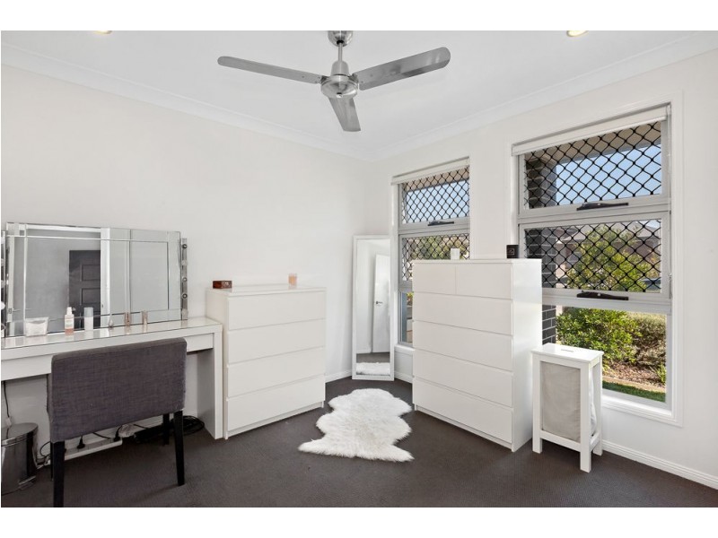 33 Cardwell Circuit, Thornlands QLD 4164