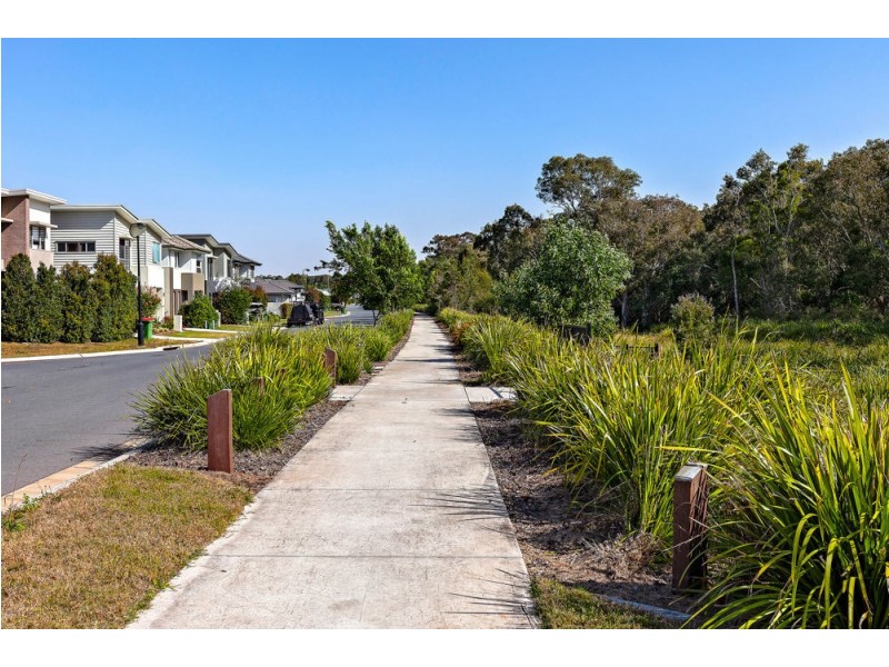 33 Cardwell Circuit, Thornlands QLD 4164