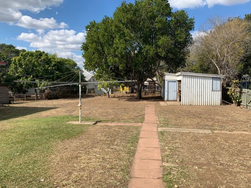 12 Logan Street, Gatton QLD 4343
